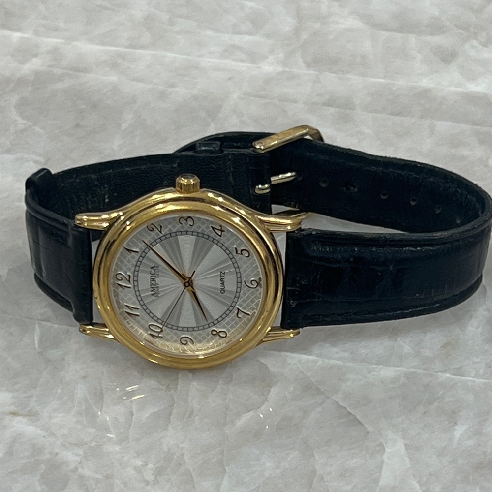 Perry Ellis America Analog Quartz Ladies Wrist Watch